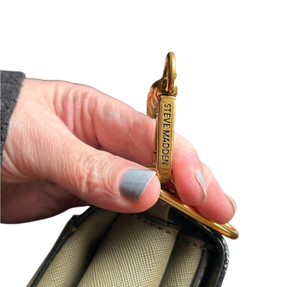 steve madden crossbody handbag - Picture 4 of 8